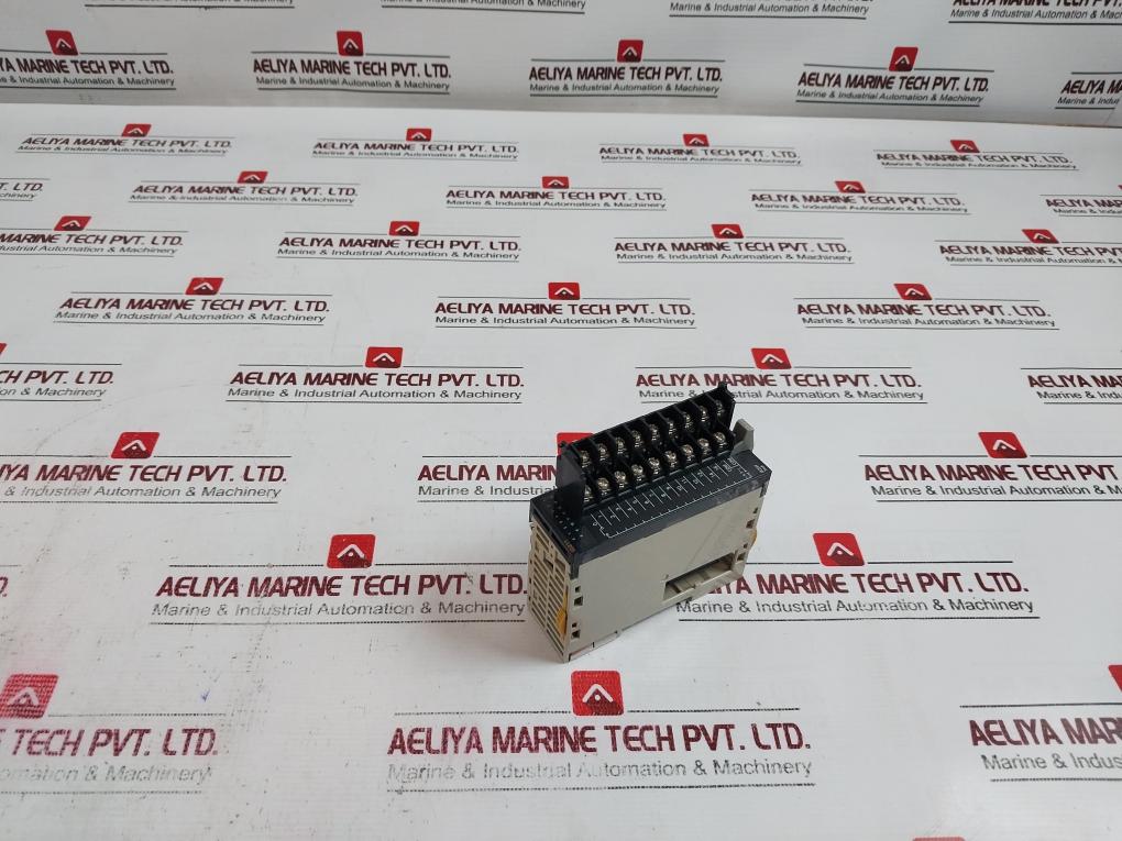 Omron Cj1w-id211 Cj-series Digital Input Unit 24v Dc 7ma Class I Div 2