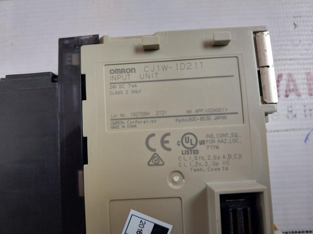 Omron Cj1w-id211 Cj-series Digital Input Unit 24v Dc 7ma Class I Div 2