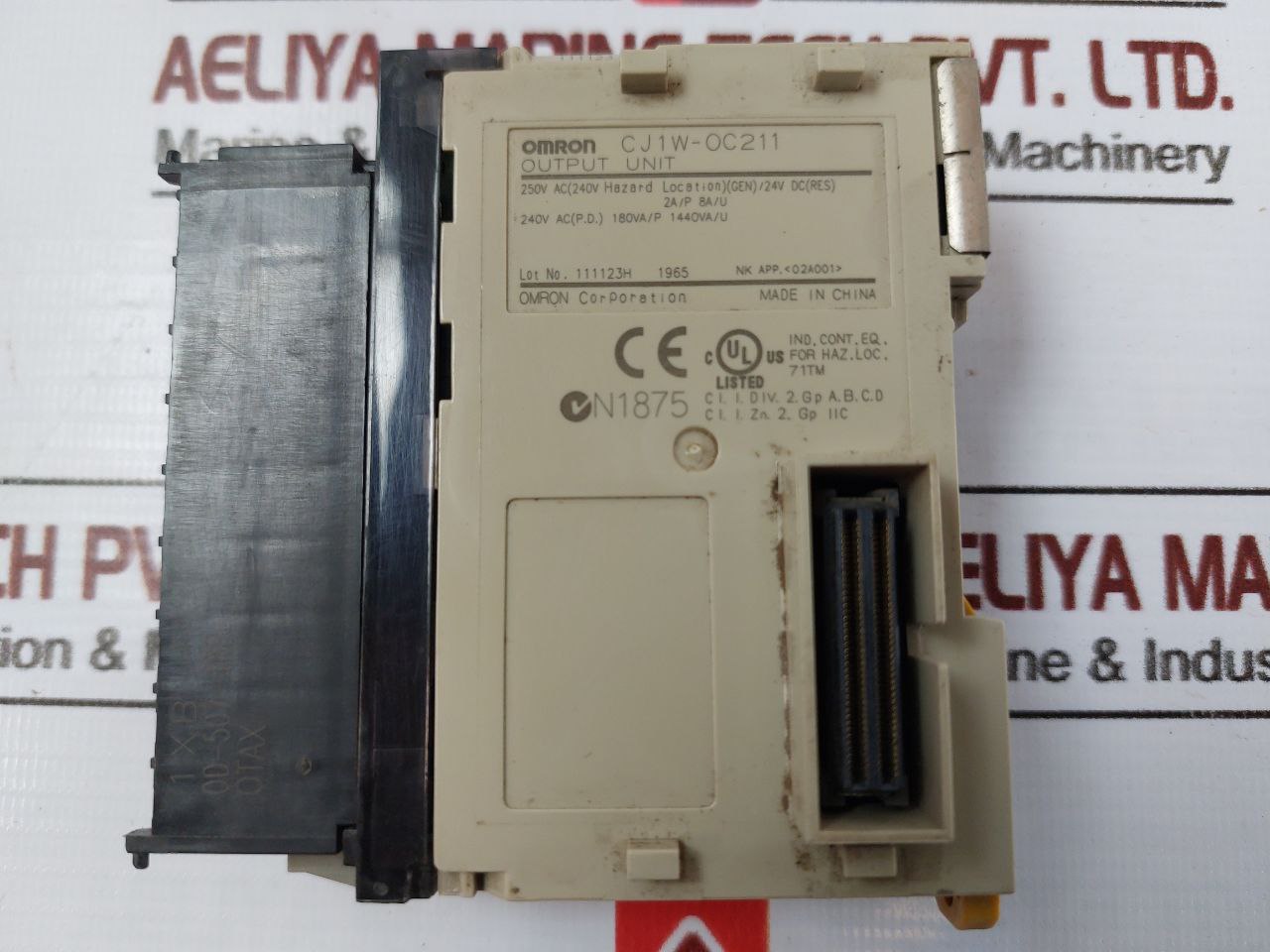 Omron Cj1W-pd022(Power Supply Unit), Cj1W-0C211(Output Unit), Cj1W-ii101(I/O Interface Unit) Plc Module Rack Dc24V 35W