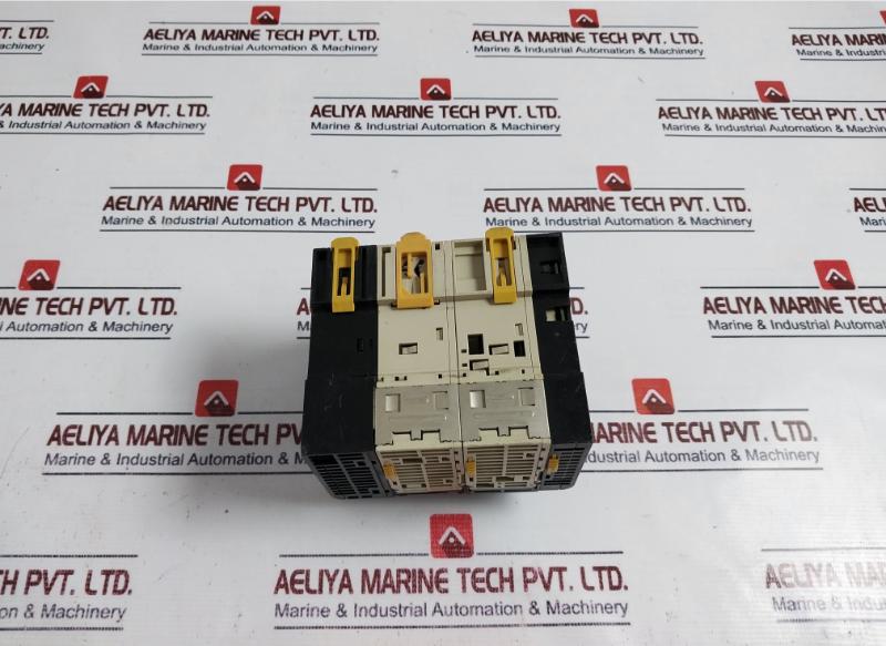 Omron Cj1w-pd022(Power Supply),cj1m-cpu11(Cpu Unit),cj1w-oc211(Output Unit) Rack