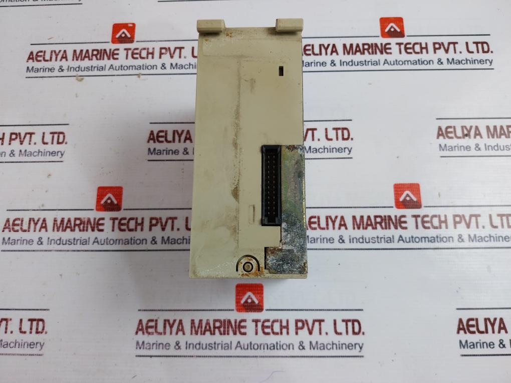Omron C200H-ia122 Plc I/O Module 50/60Hz 120Va Oc225, C200He-cpu32, C200Hw-pa204