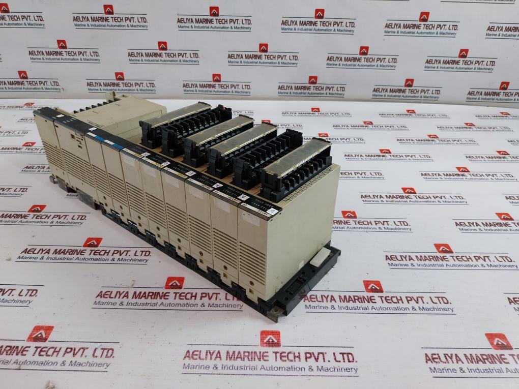 Omron C200H-ia122 Plc I/O Module 50/60Hz 120Va Oc225, C200He-cpu32, C200Hw-pa204