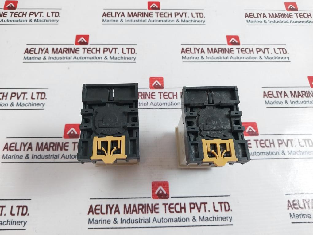 Omron Corporation H3CR Timer Relay 50/60HZ 5A 250VAC