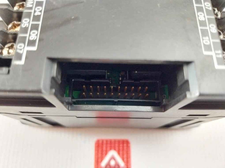 Omron Cp1E-e40Sdr-a Programmable Logic Controller 100-240V Ac-50/60Hz