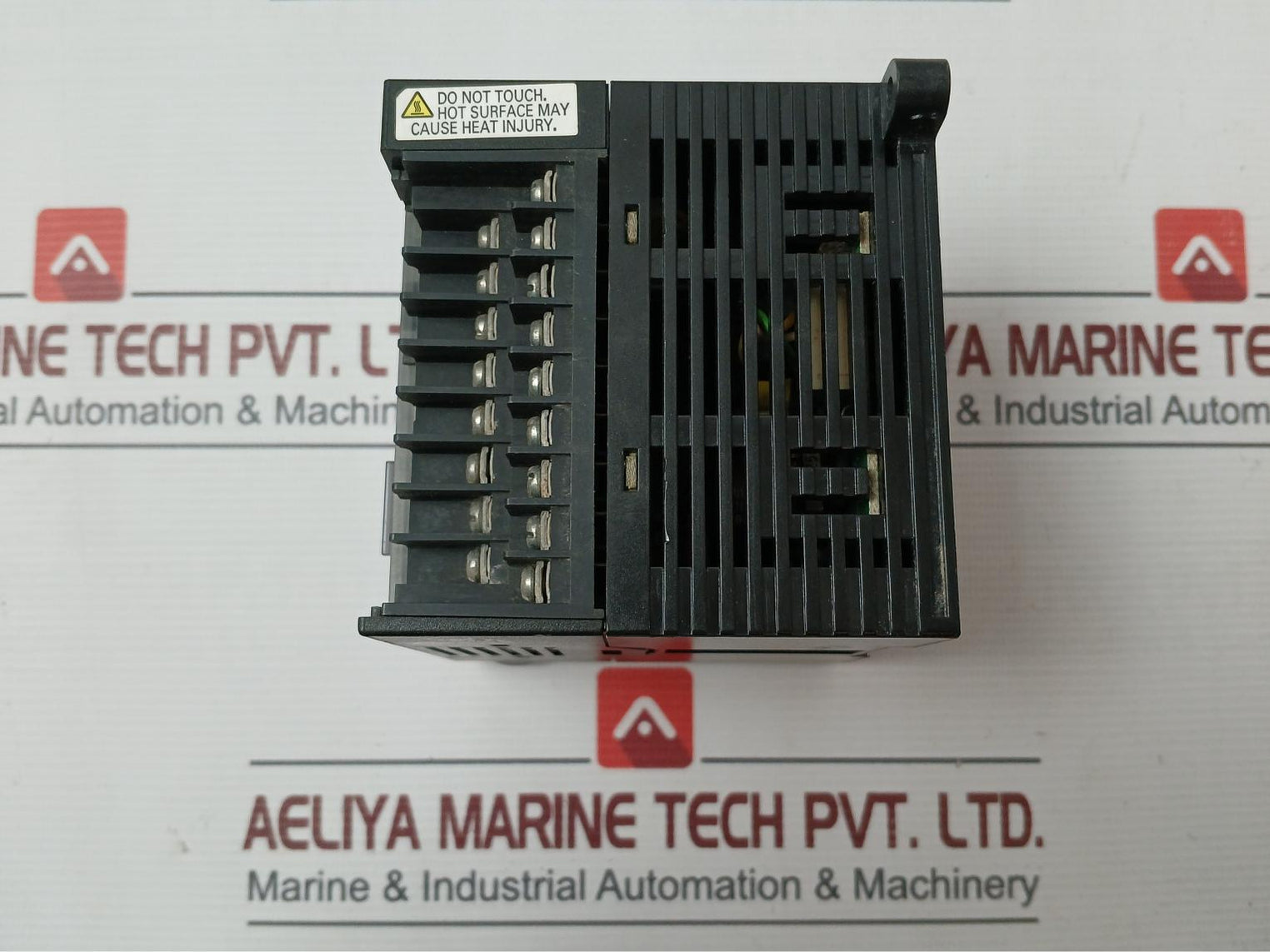 Omron Cp1E-n20Dr-a Plc I/O Module 100-240V Ac 50/60Hz 25Va E229703