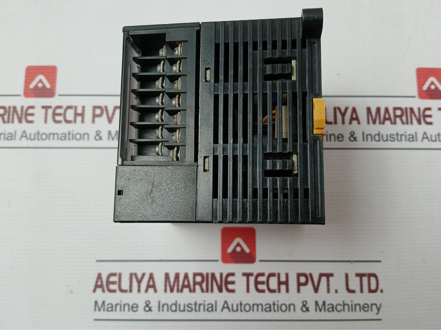 Omron Cp1E-n20Dr-a Plc I/O Module 100-240V Ac 50/60Hz 25Va E229703