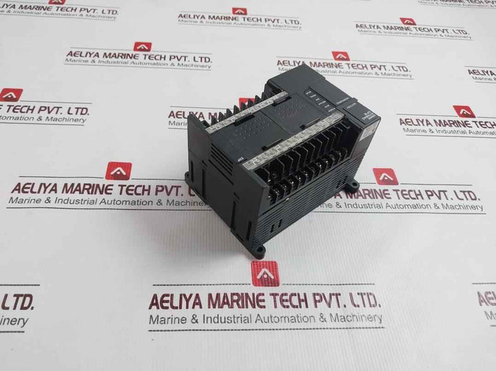 Omron Cp1E-n30Dr-a Sysmac Programmable Logic Controller 24V Dc (Not Working)