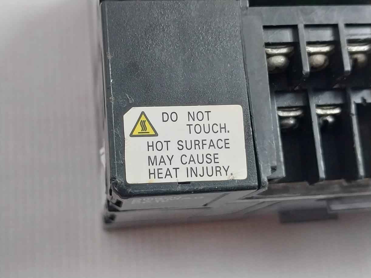 Omron Cp1E-n30Dr-a Sysmac Programmable Logic Controller 24V Dc (Not Working)