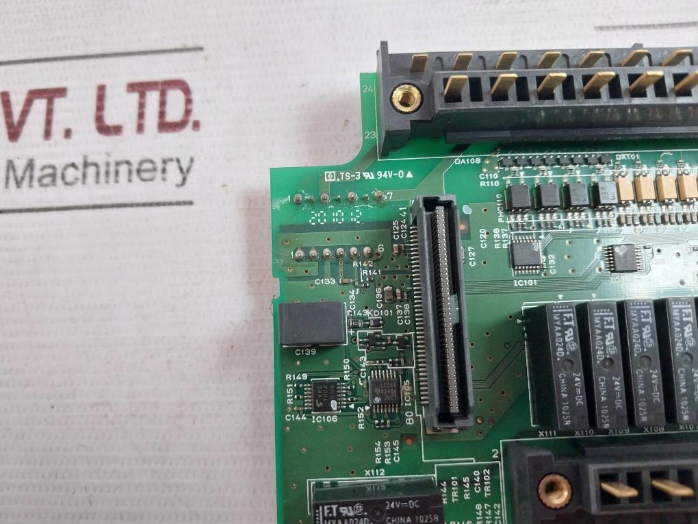 Omron Cp1L-m30Dr-a Plc Automation Module Cp1L-m30Dr-d 29810S