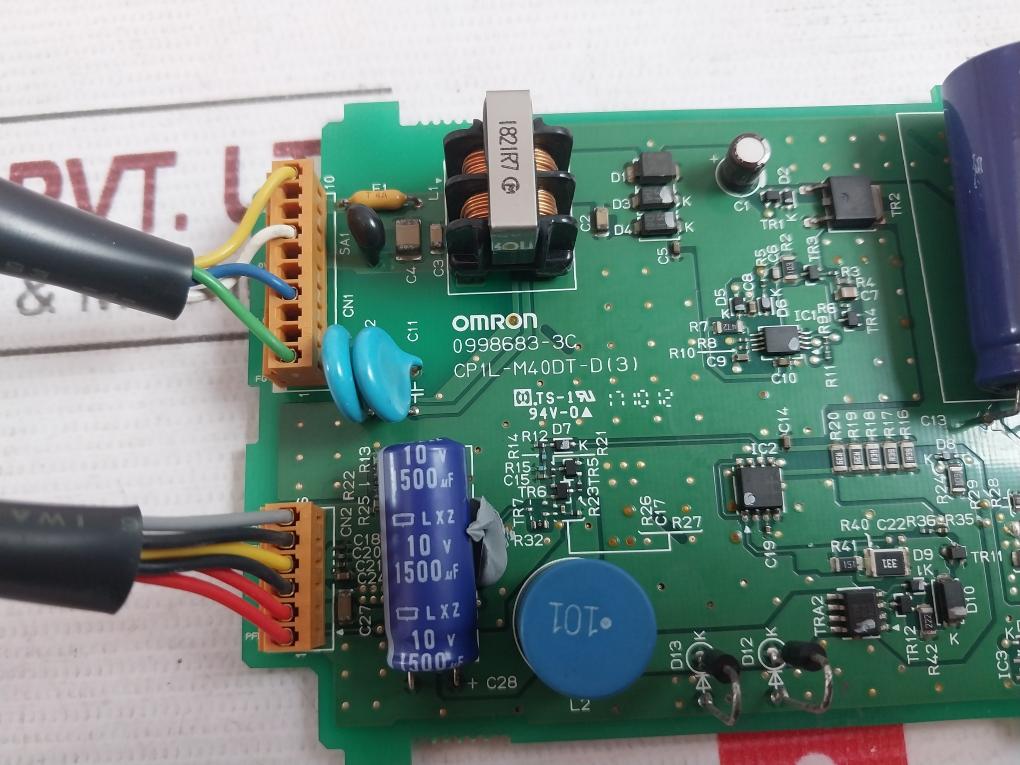 Omron Cp1L-m40Dt-d Programmable Logic Controller 24Vdc 24 Input 16 Output