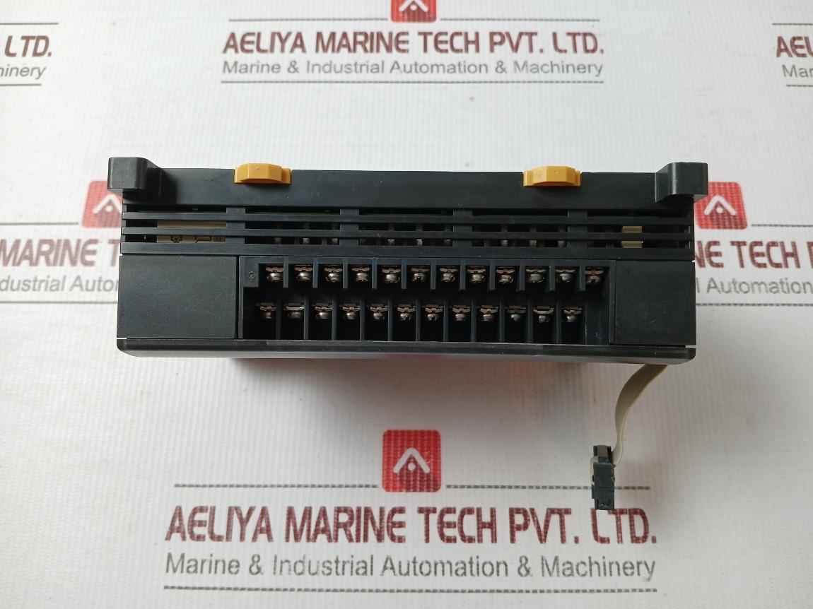 Omron Cp1w-40edr I/o Expansion Module 24v Dc 5ma