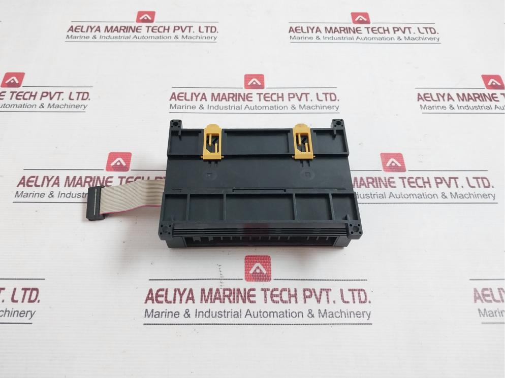 Omron Cp1W-40Edr Programmable Logic Controller Expansion Module 24V Dc 5Ma