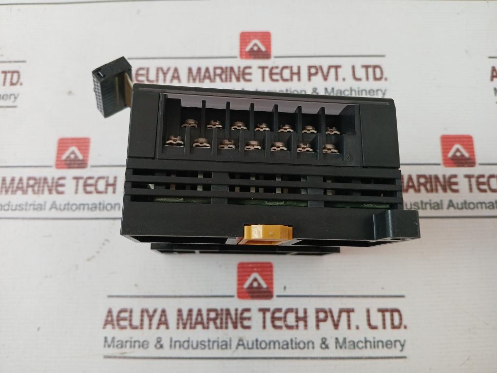 Omron Cp1W-da021 Plc I/O Expansion Unit 1-5V/4-20Ma,0~20Ma Cl.I, Zn.2, Gp Iic