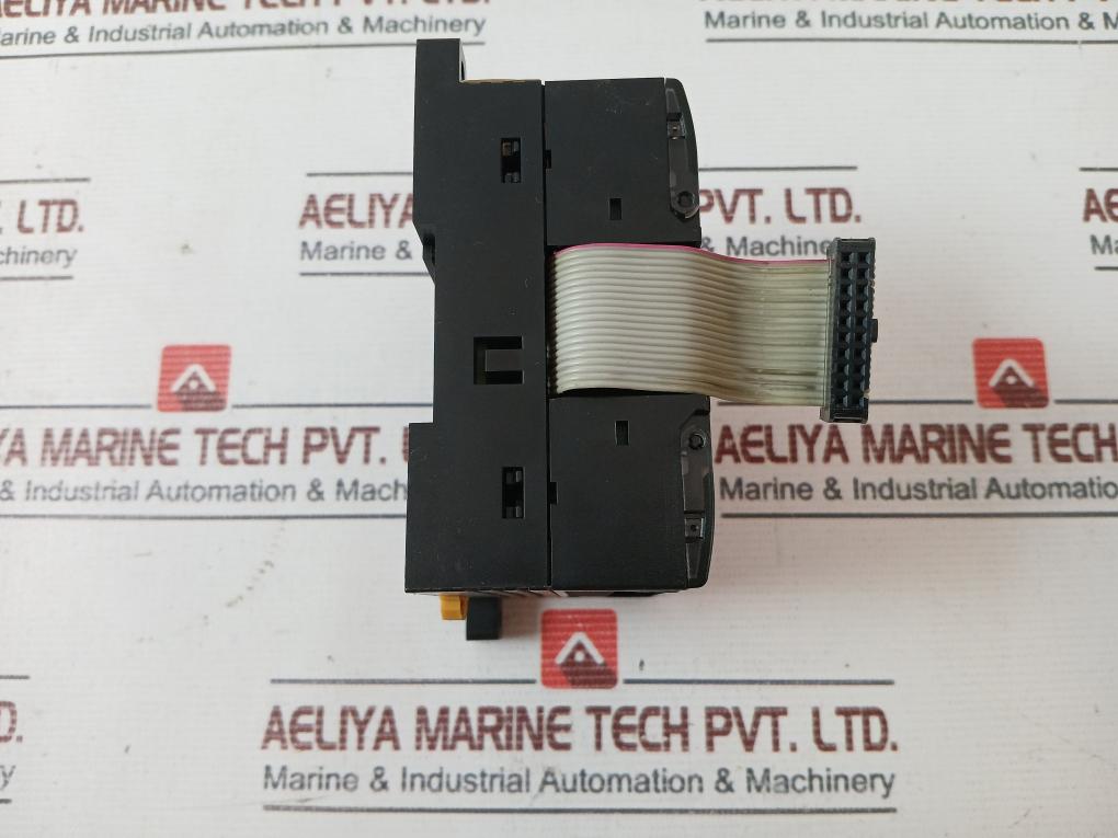 Omron Cp1W-da021 Plc I/O Expansion Unit 1-5V/4-20Ma,0~20Ma Cl.I, Zn.2, Gp Iic
