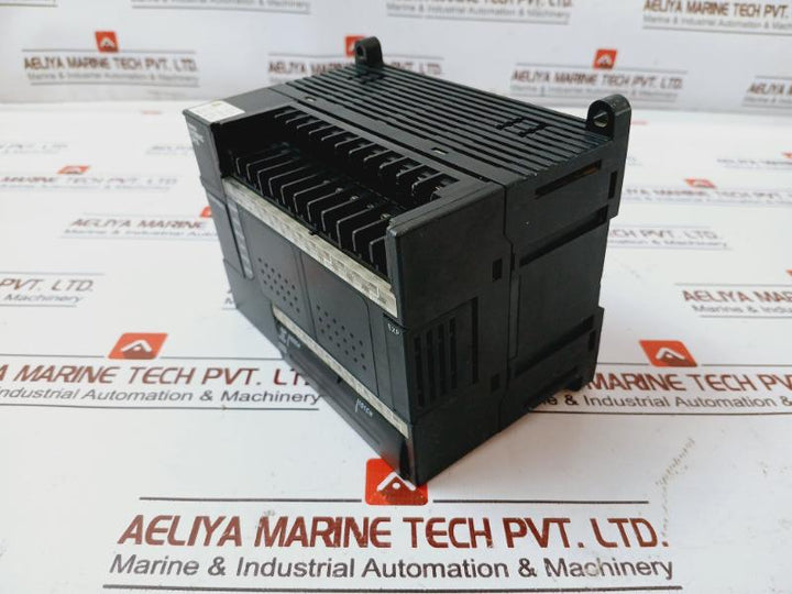 Omron Cp1e-e30dr-a Input Output Expansion Unit 100-240v Ac 50/60hz 70va
