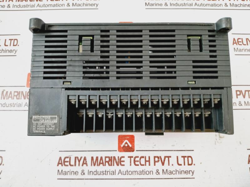 Omron Cp1e-n40dt-d Programmable Controller Unit 24v Dc, 20w