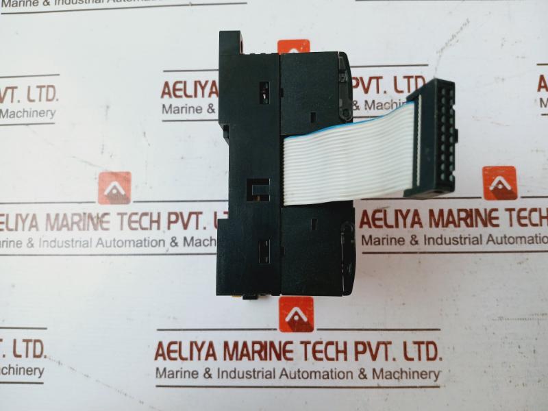 Omron Cp1w-16et Input Output Expansion Unit 0.3a/p 0.9a/c 3.6a/u