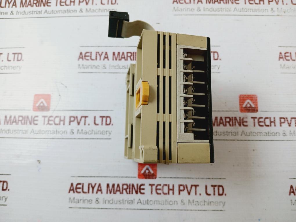 Omron Cpm1A-16Er 16-point Input Output Plc Module, 24V Dc / 240V Ac 2A Per Point