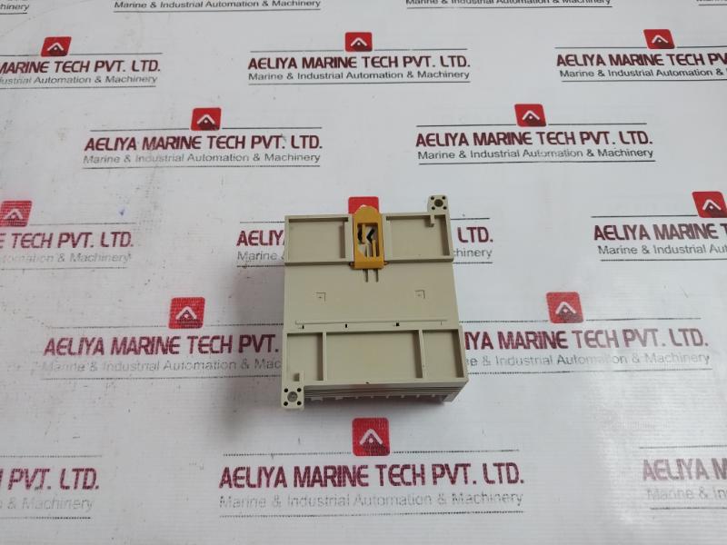 Omron Cpm1A-20Cdr-d Programmable Controller 24Vdc 6W 03701015