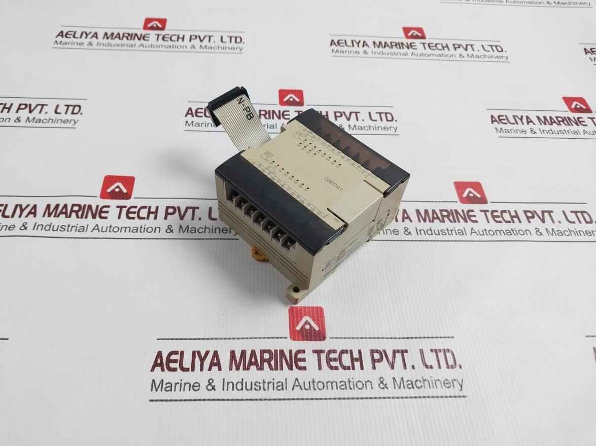 Omron Cpm1a-20edr1 Input/output Unit In 24v (dc)5ma Out 24v(dc) Res/250v(ac)