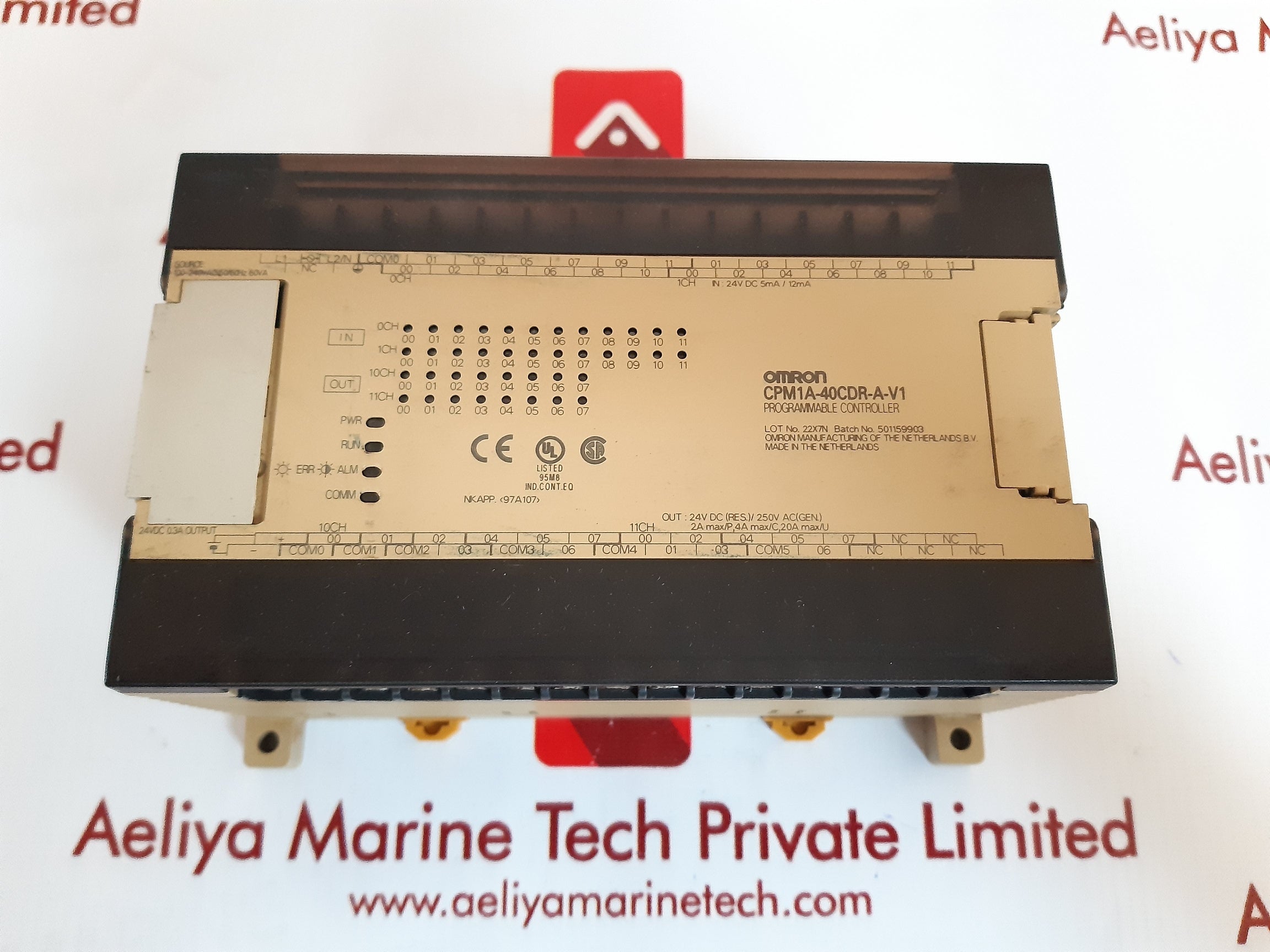Omron cpm1a-40cdr-a-v1 programmable logic controller 24v dc