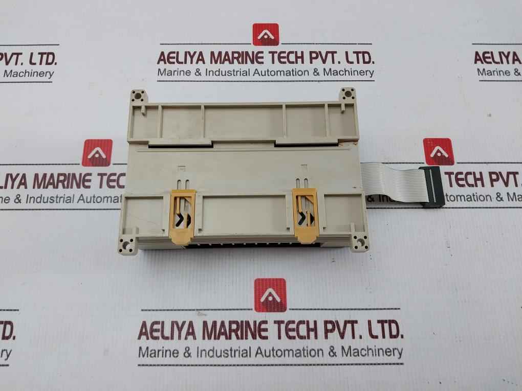 Omron Cpm1A-40Edr Plc Input/Output Module 24V Dc 5Ma