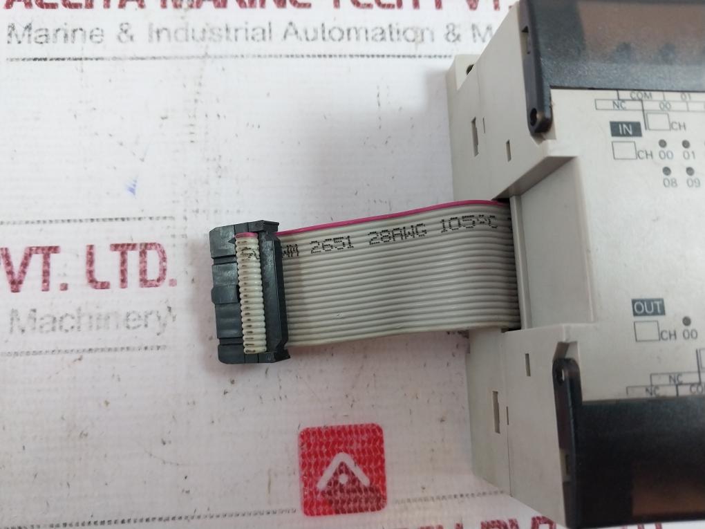 Omron Cpm1a-20edr1 Plc Interface Controller 24v(Dc) 5ma