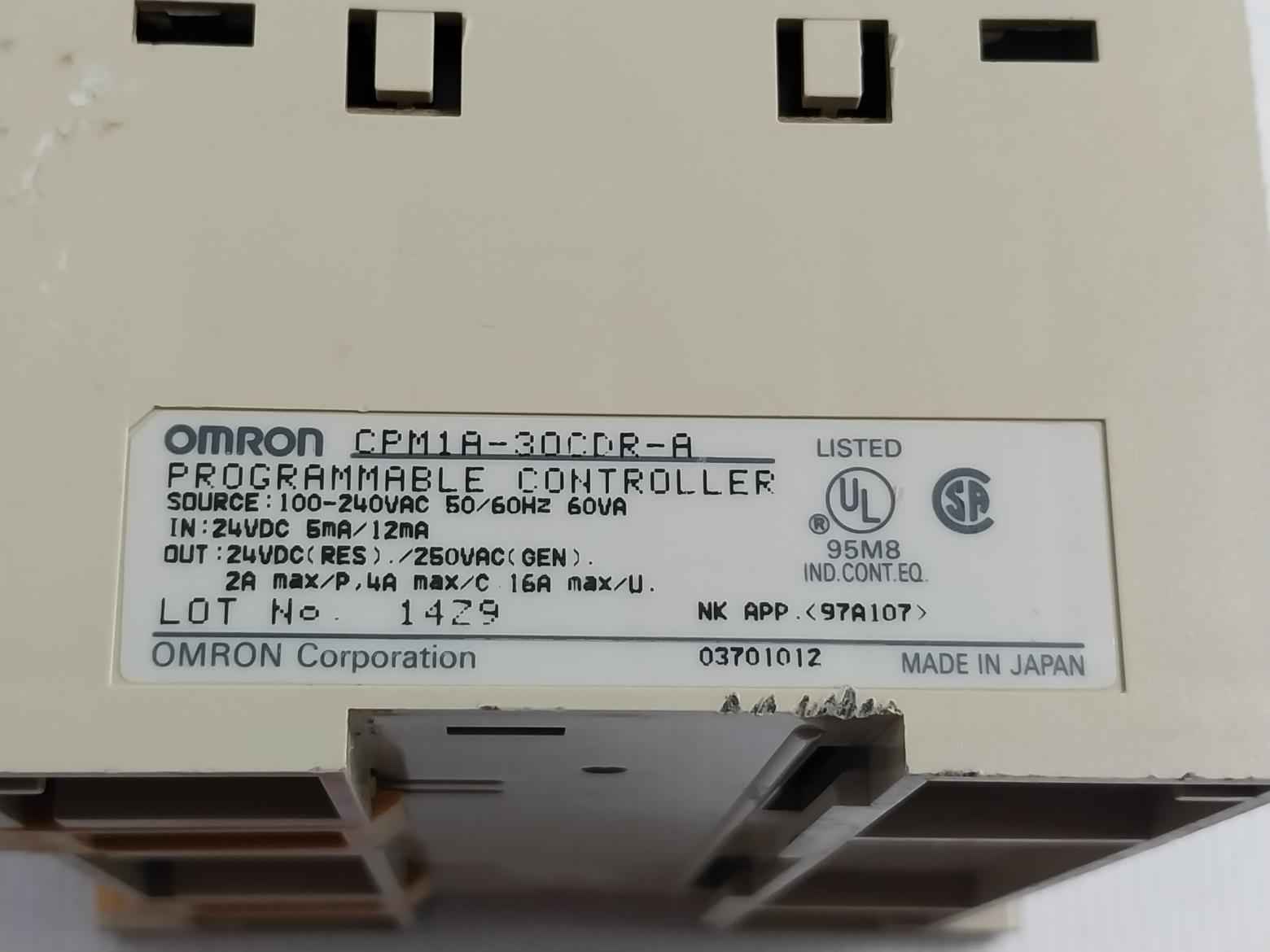 Omron Cpm1a-30cdr-a Sysmac Programmable Logic Controller 24vdc 5a/12ma