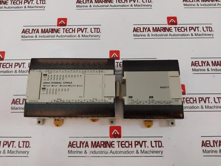 Omron Cpm2a-30cdr-d Sysmac Programmable Controller W/ Mad11 24vdc 20w