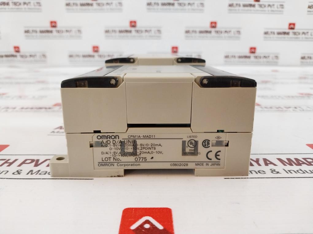 Omron Cpm2a-30cdr-d Sysmac Programmable Controller W/ Mad11 24vdc 20w
