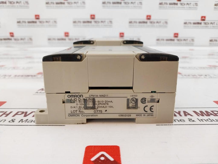 Omron Cpm2a-30cdr-d Sysmac Programmable Controller W/ Mad11 24vdc 20w
