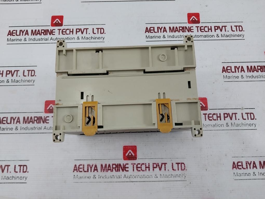 OMRON CPM2A-40CDR-A CPU Unit with I/O point 24VDC 0.3A