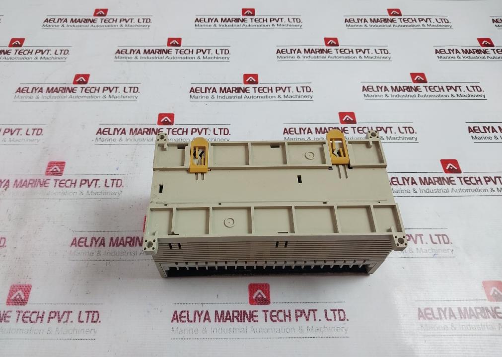 Omron Cpm2Ae-60Cdr-a Programmable Logic Controller 24Vdc 0.3A