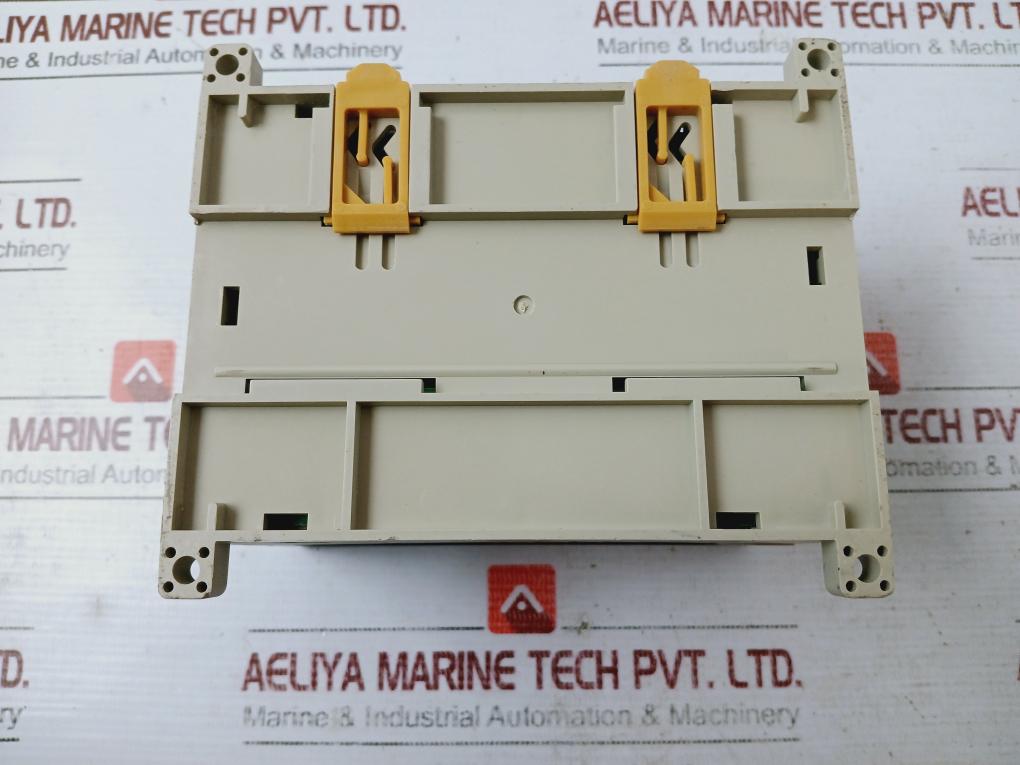 Omron Cpm2Ah-20Cdr-a Programmable Controller Sysmac 100-240Vac