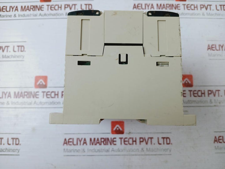 Omron Cpm2Ah-20Cdr-a Programmable Controller Sysmac 100-240Vac