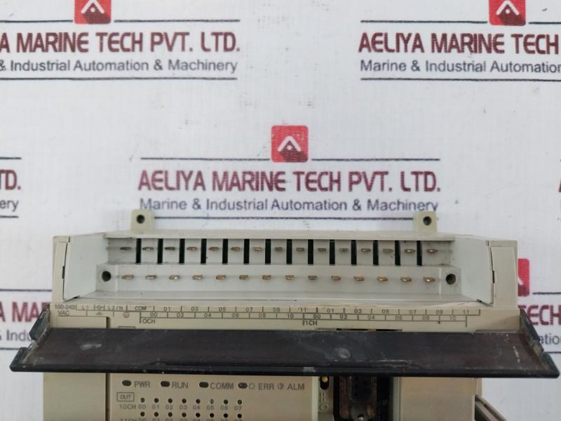 Omron Cpm2Ah-40Cdr-a Programmable Logic Controller 24Vdc 100-240V Ac