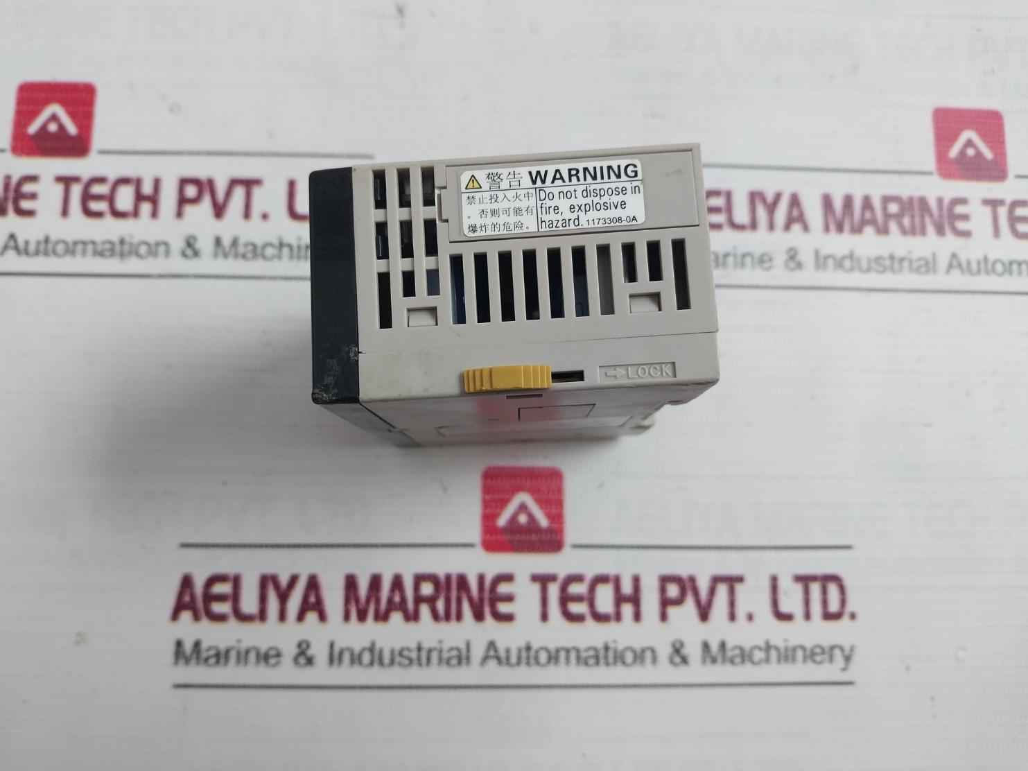 Omron Cpm2C-s110C Plc Programmable Controller 24V Dc 5W 0.3A Max/P 1.2A Max/C