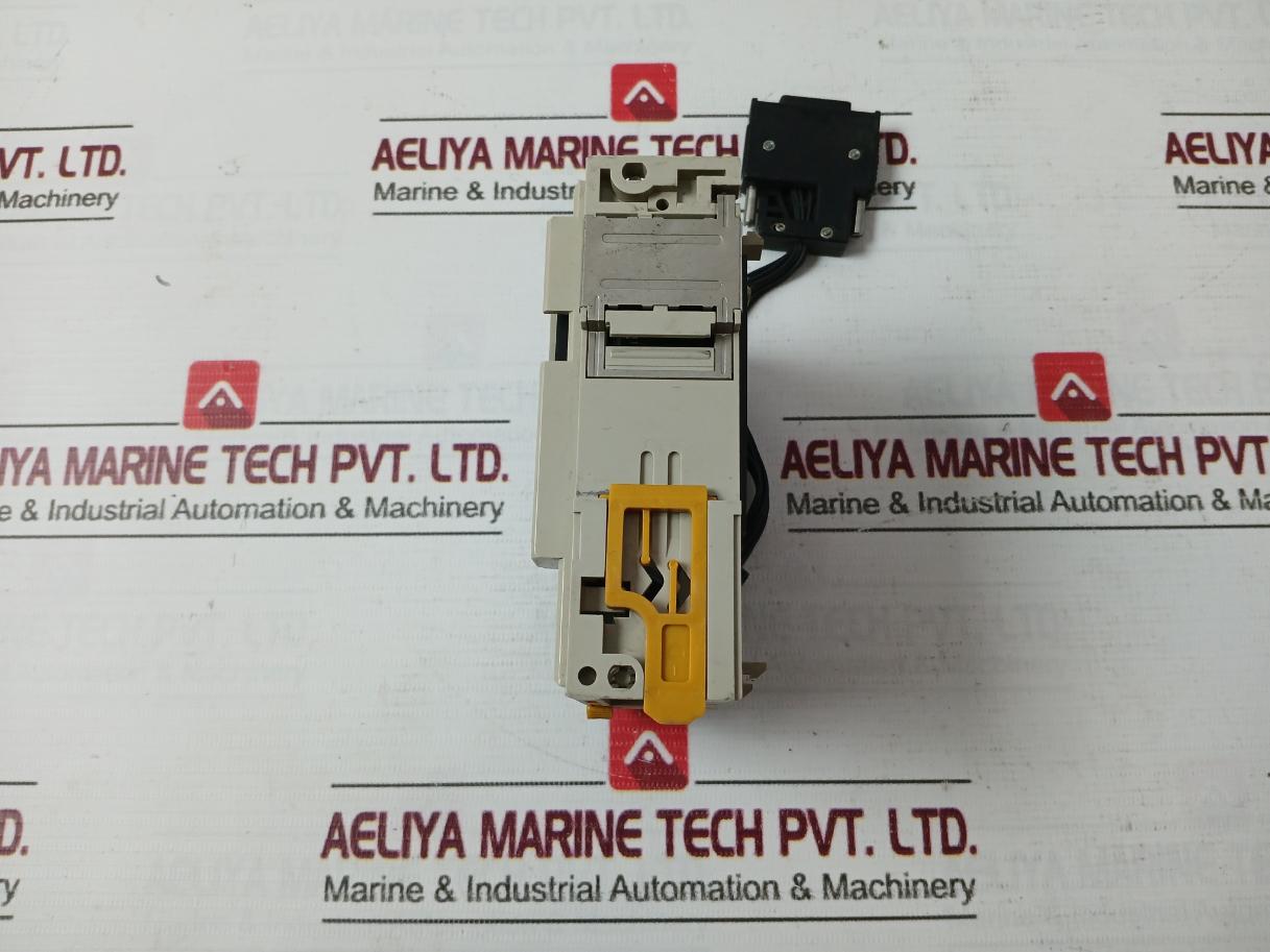 Omron Cqm1-ad041 Input Module 4-20 Ma