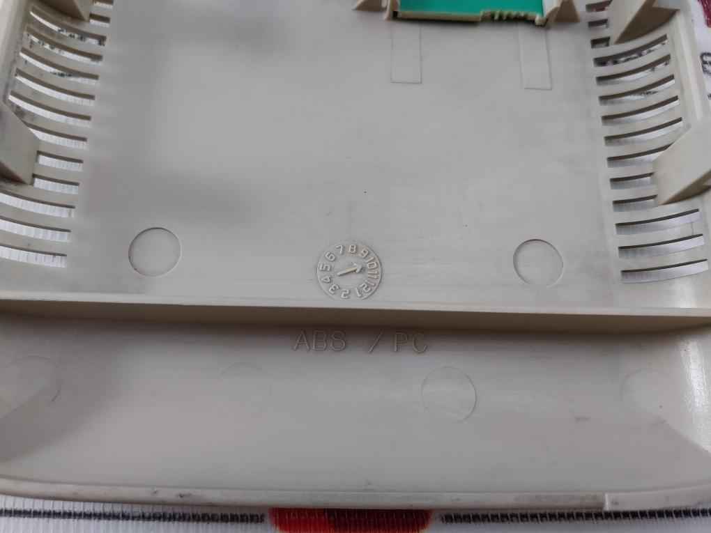 Omron Cqm1-cpu11-9 End Plate 94V-0