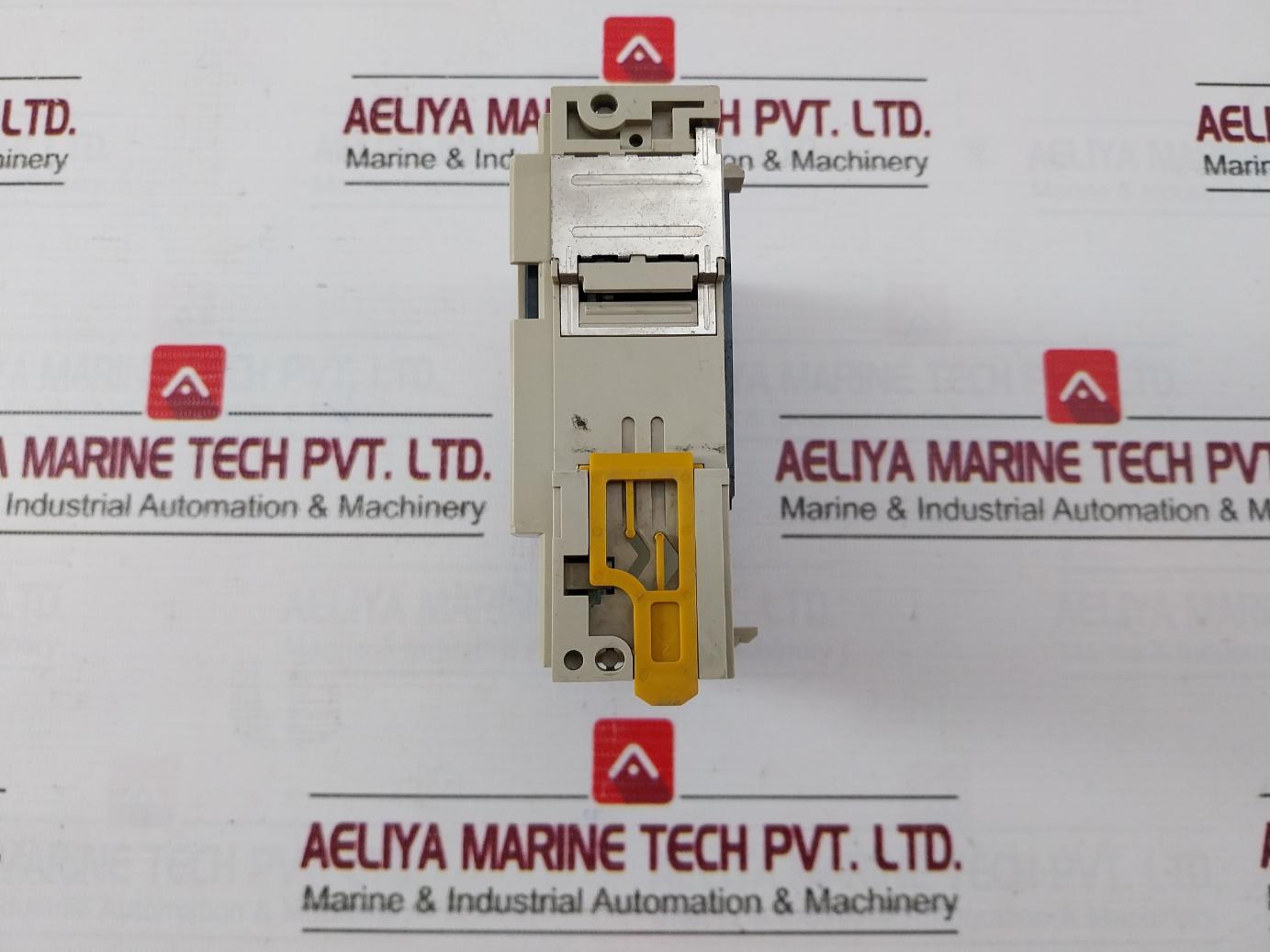 Omron Cqm1-id211 8 Point Input Unit 12-24Vdc 5-10Ma