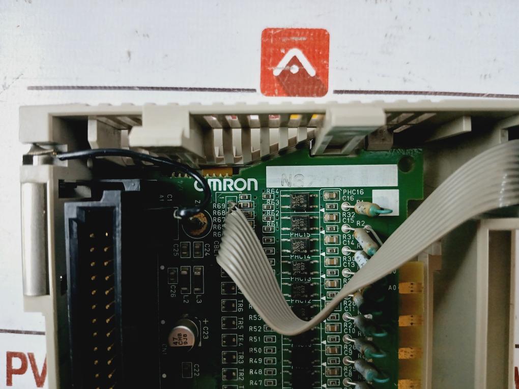 Omron Cqm1-id212 16-point Input Module 24Vdc 6Ma