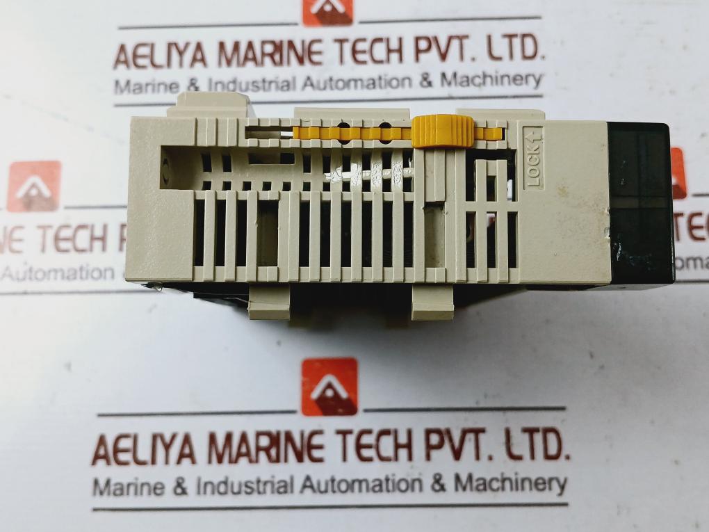 Omron Cqm1-id212 16-points Input Module 6Ma 24Vdc