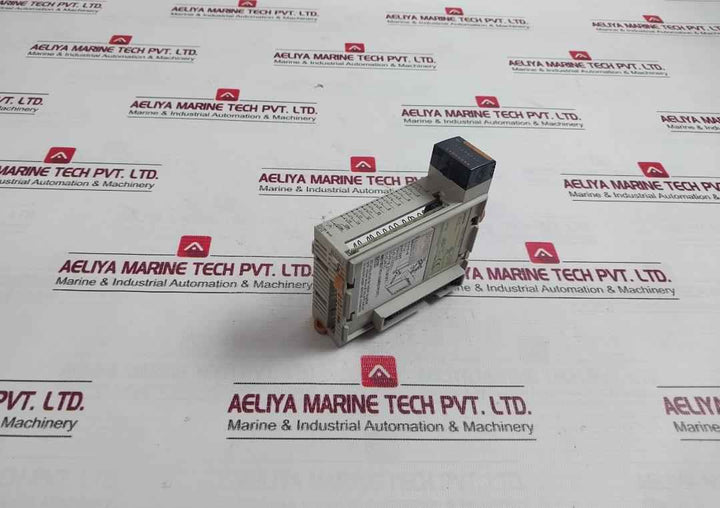 Omron Cqm1-id212 Input Module 24V Dc 6Ma 16Pts 8.00Mhz