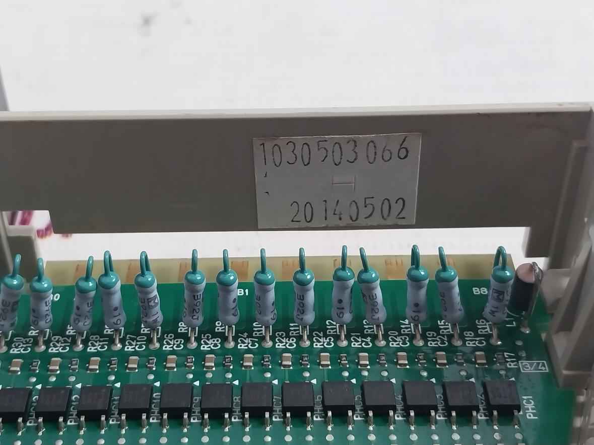 Omron Cqm1-id212 Input Module 24V Dc 6Ma 16Pts 8.00Mhz