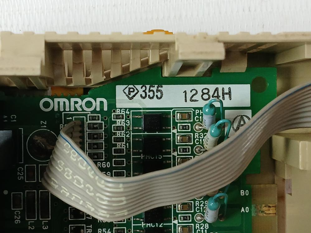 Omron Cqm1-id212 Input Module 24Vdc 6Ma 16 Pts