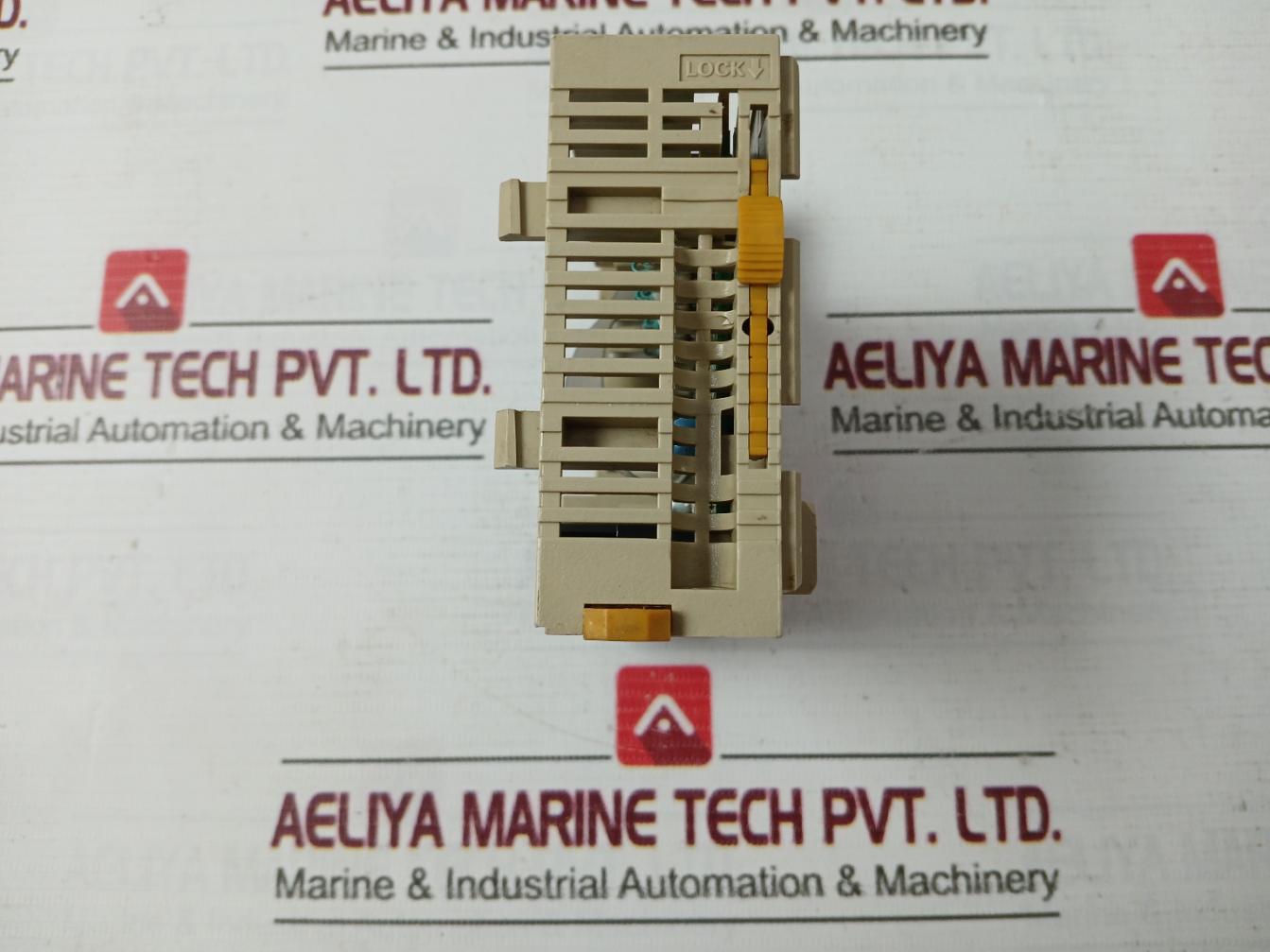 Omron Cqm1-id212 Input Module 24Vdc 6Ma 16 Pts