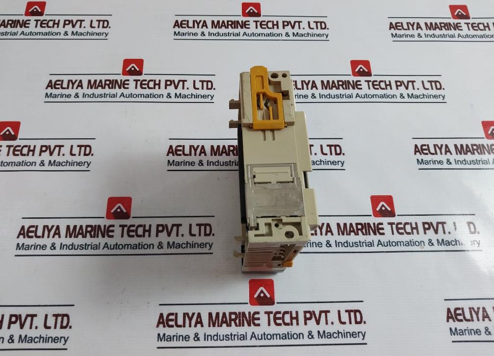 Omron CQM1-ID212 Input Unit 24VDC, 6MA, 16Points 8.00Mhz