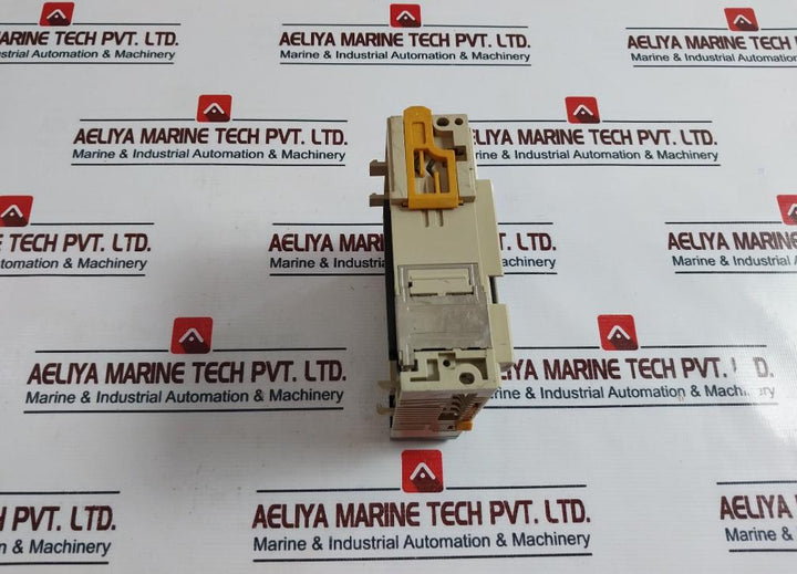 Omron CQM1-ID212 Input Unit 24VDC, 6MA, 16Points 8.00Mhz