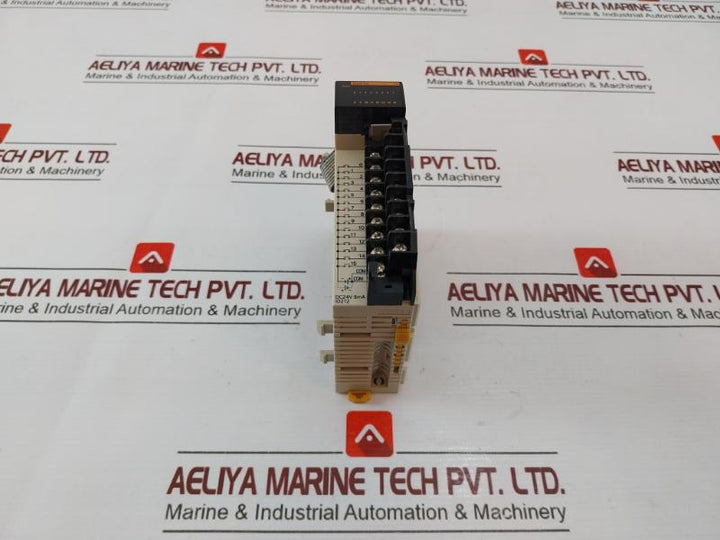 Omron Cqm1-id212 Plc Input Unit 24Vdc 6Ma 02901075