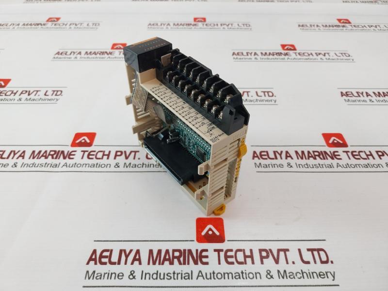 Omron Cqm1-id212 Plc Input Unit 24Vdc 6Ma 02901075